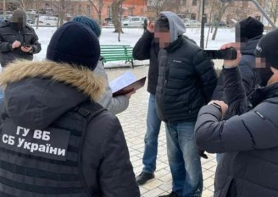 На украинцев вешают ярлык «агента ФСБ» за поездки к родственникам в ЛДНР