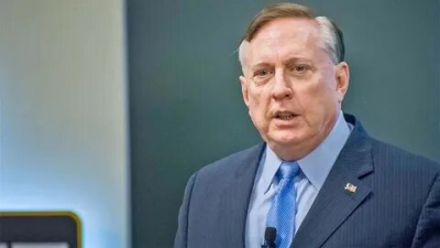 «Россия может воевать с США, но не хочет».  Макгрегор призвал заканчивать с военной помощью Украине