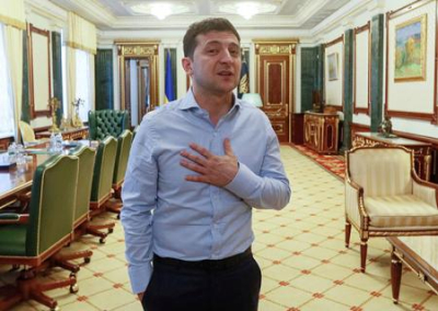 Зеленский за год не выполнил ни одного из своих обещаний