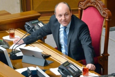 Спикер «Логопед» требует визового режима с Россией