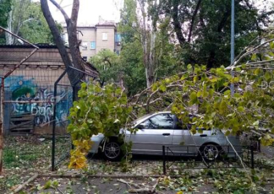 Центр Донецка вновь попал под обстрел