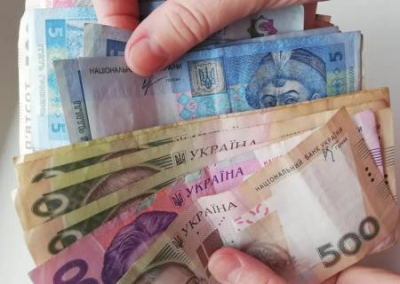 Украинцев ждут новые налоги с неофициальных доходов