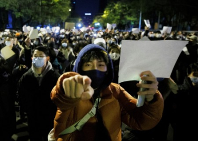 В китайском Гуанчжоу на фоне протестов смягчили коронавирусные ограничения