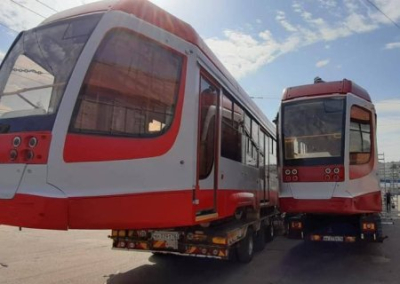 Ленинградская область осуществила спецоперацию по доставке новых трамваев в Енакиево