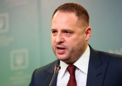 Песков уличил Ермака во лжи касательно мирного плана для Донбасса