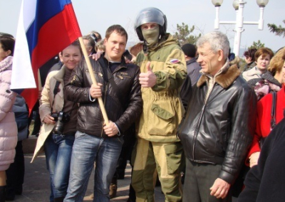 Крым: праздник в честь возвращения в родную гавань сильней страха перед ковидом