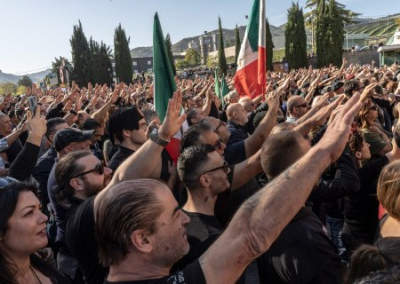 В Италии узаконили фашистское приветствие, назвав «зигование» «римским салютом»