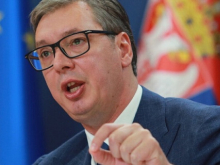 Вучич пожаловался на принуждение к отказу от Косово и введению санкций против России