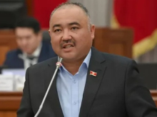 Спикер парламента Киргизии сменил фамилию на киргизский вариант