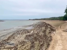 «Каховское море» превращается в пустыню: на восстановление всего, что было, нужно более 100 млрд