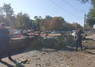 Теракт в Днепре: взорвался автомобиль, погибли два человека